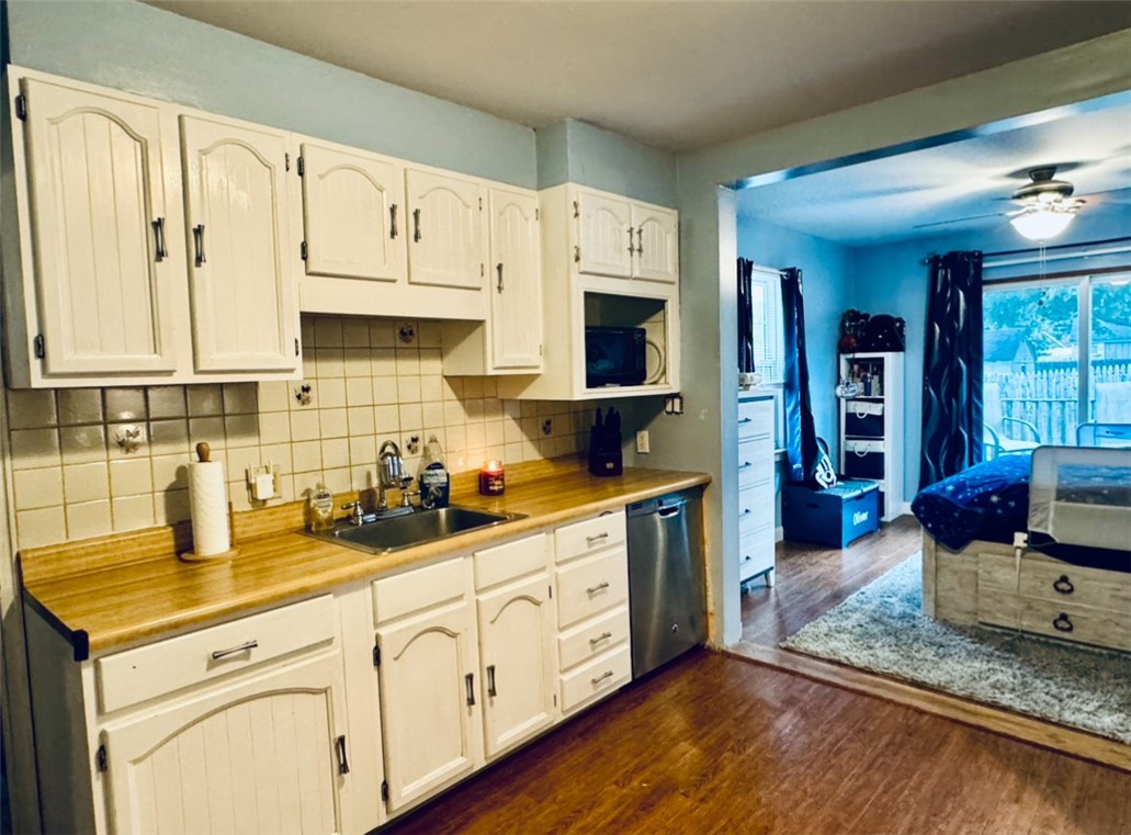 37 Invernia Road Cranston, RI 02920 - Photo 11 of 26 Gallery Image 11