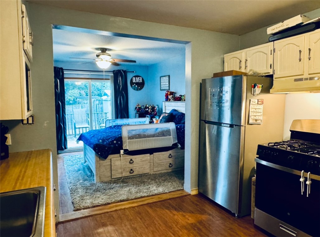 37 Invernia Road Cranston, RI 02920 - Photo 10 of 26 Gallery Image 10