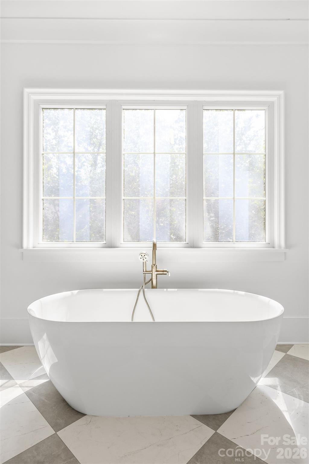 4628 Water Oak Road Charlotte, NC 28211 - Photo 13 of 26