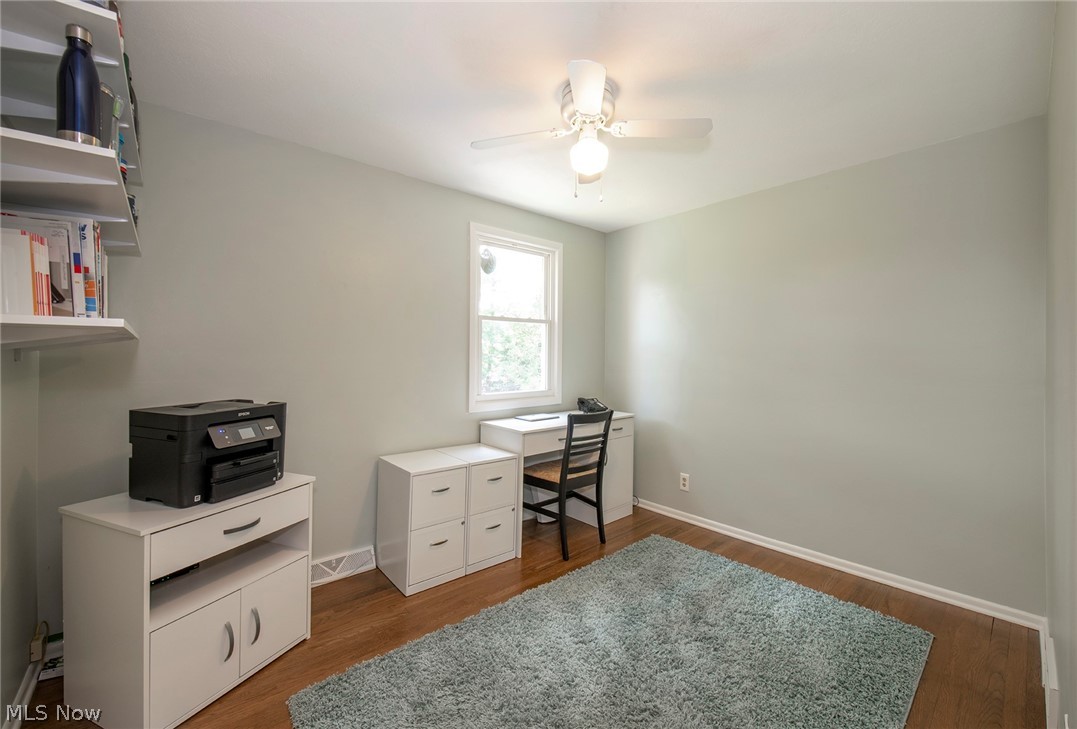 28005 Knickerbocker Road Bay Village, OH 44140 - Photo 15 of 25 Bedroom 3