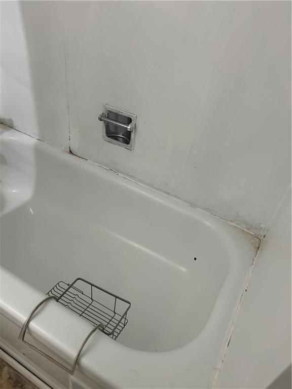 55 Johnson Ferry Road Atlanta, GA 30328 - Photo 21 of 30 a bathroom with a bathtub