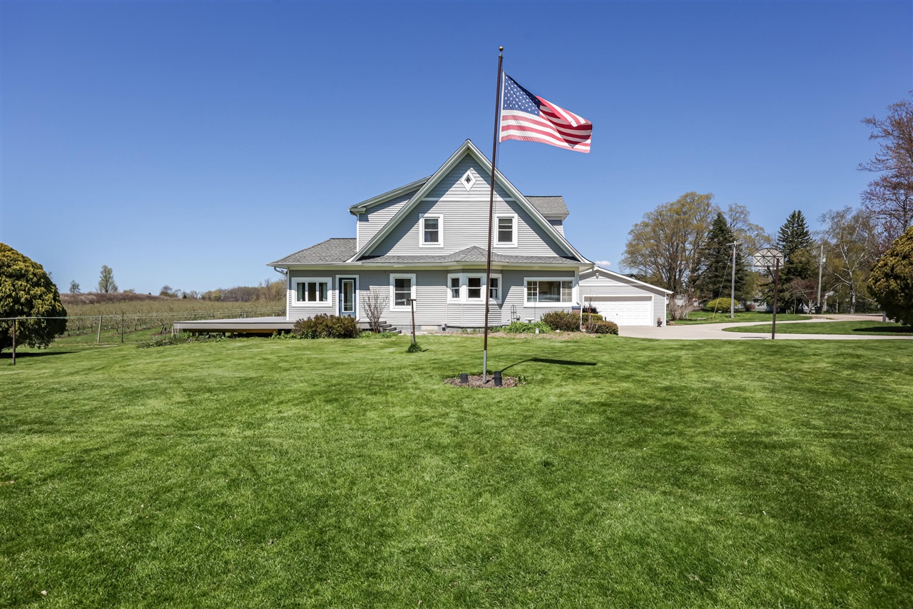 3338 Abbey Road Hart, MI 49420 - Photo 2 of 83