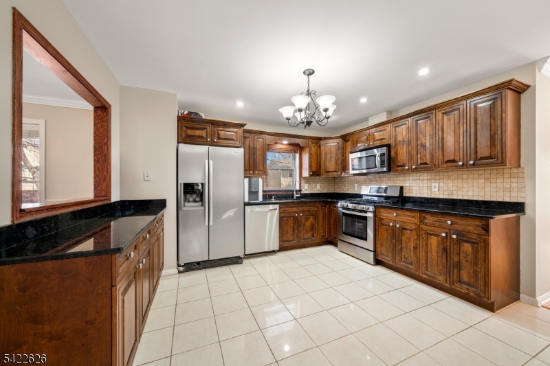 78 North Shore Road Denville, NJ 07834 - Photo 9 of 28