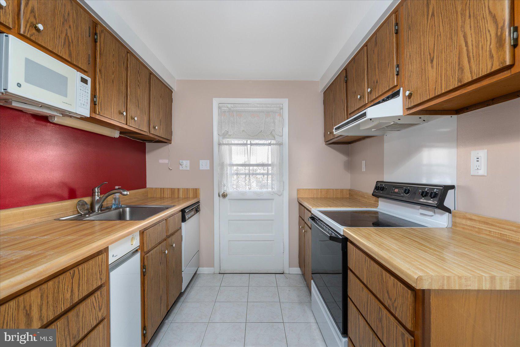 14 Lockett Court Baltimore, MD 21221 - Photo 10 of 37