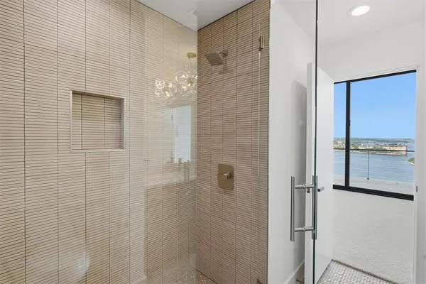 $2,695,000 | 961 East Hells Gate Drive, Strawn, TX 76475