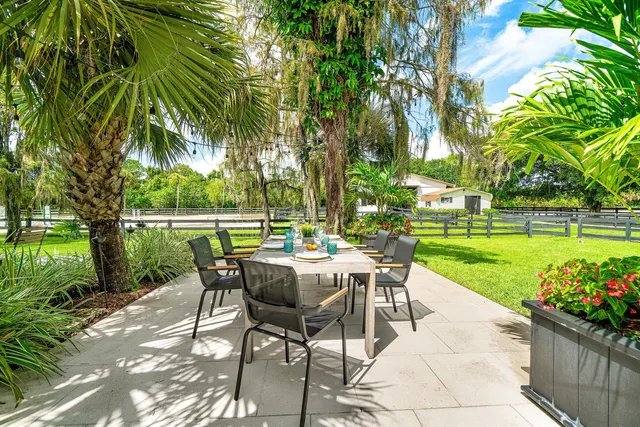$1,995,000 | 2317 Fawn Drive, Loxahatchee, FL 33470