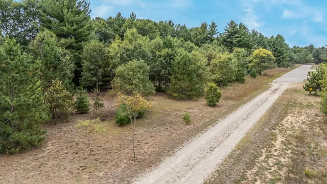 $16,500 | 506 Twin Pines Drive, Unit 11, Redgranite, WI 54970