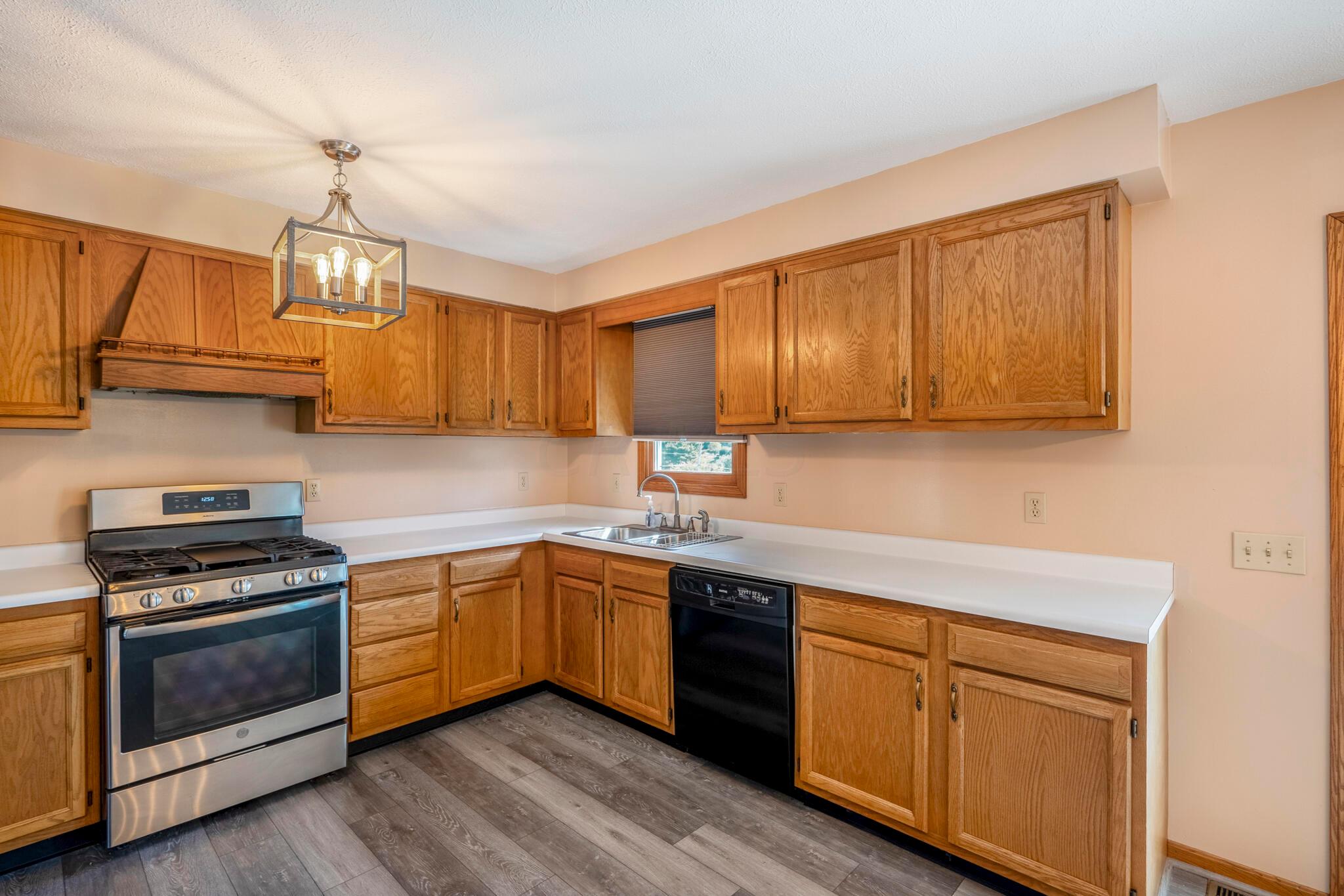 6950 Minnick Road Nashport, OH 43830 - Photo 11 of 31 DSC06458-HDR