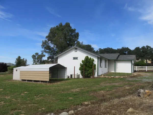 $365,000 | 3068 Hart Vickson Lane, Valley Springs, CA 95252
