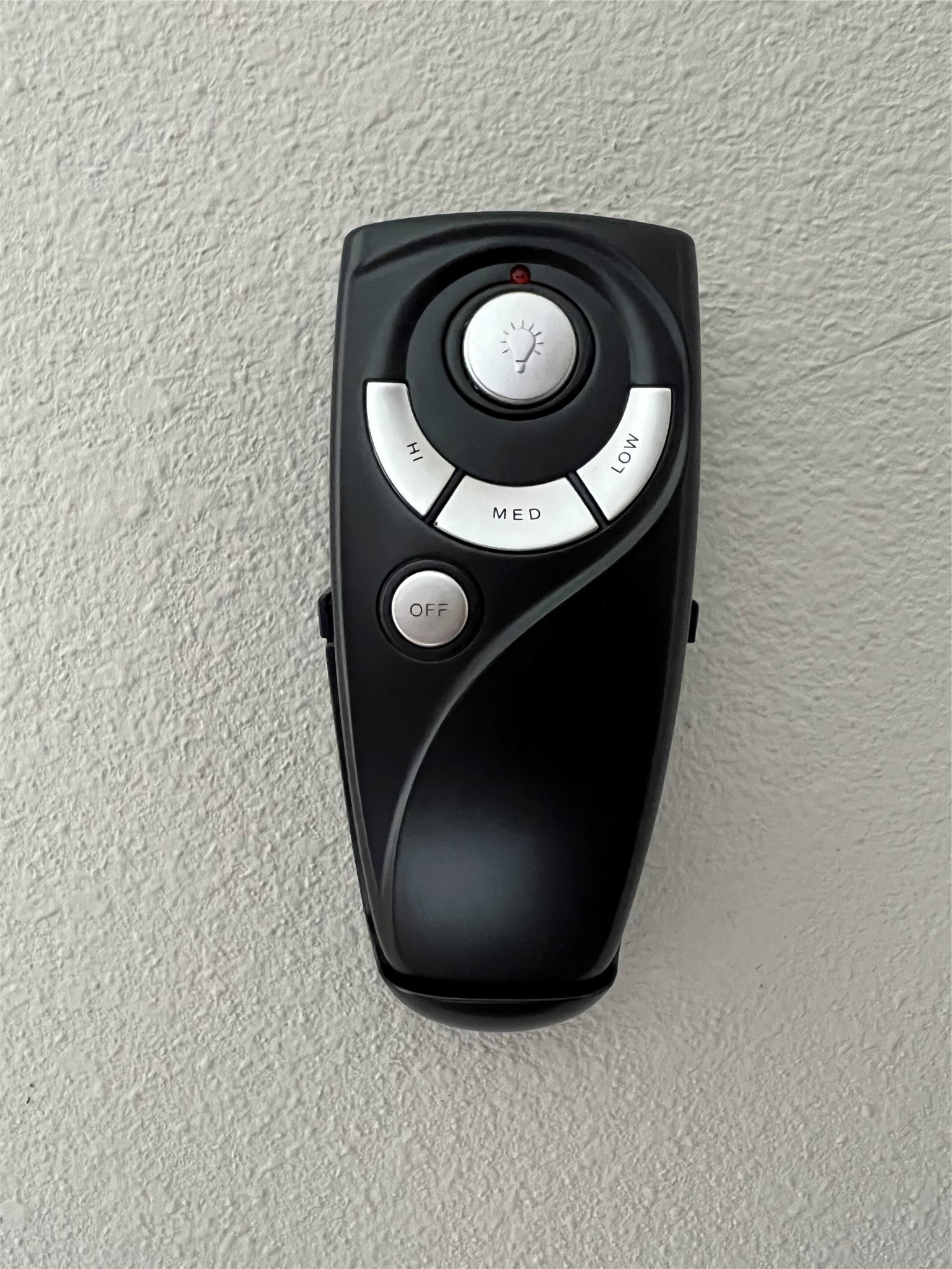 1224 Upton Street Houston, TX 77020 - Photo 43 of 48 Smart home remote