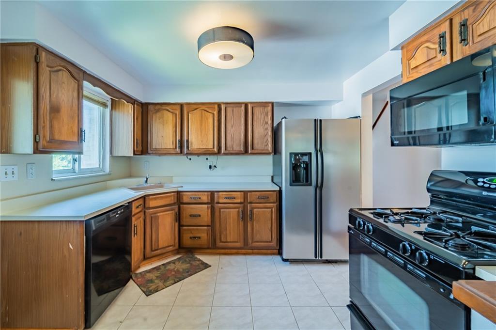 8242 Aber Road Penn Hills, PA 15147 - Photo 11 of 25 Gallery Image 11