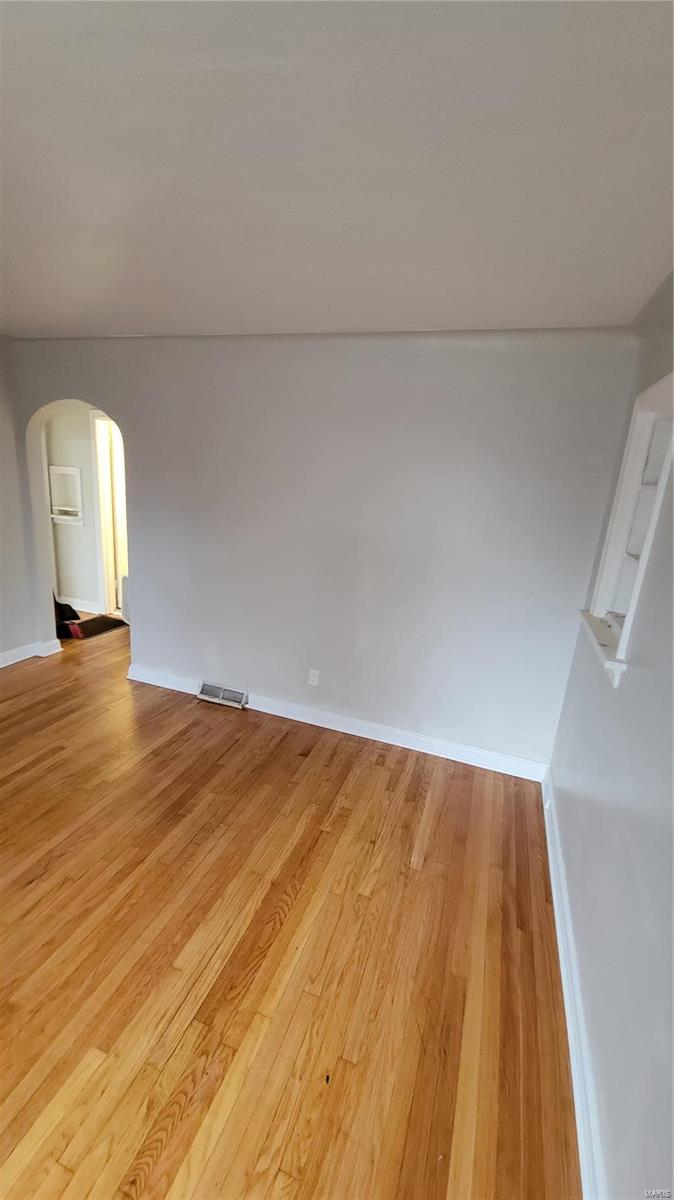 531 Chambers Road St. Louis, MO 63137 - Photo 2 of 13 Gallery Image 2