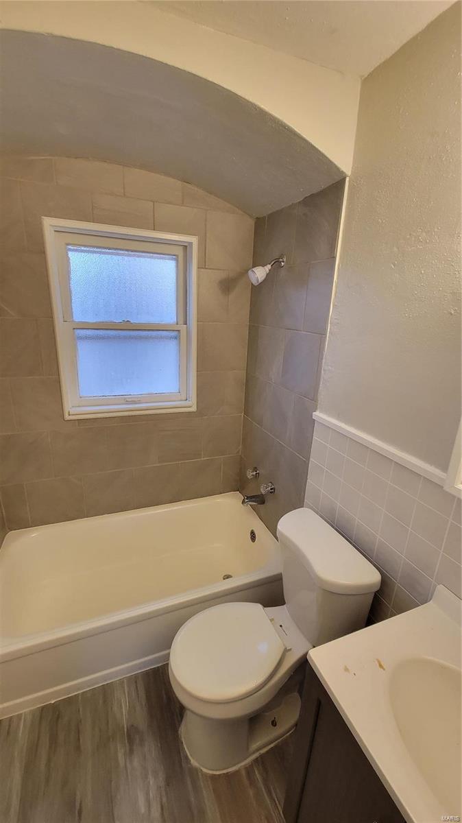 531 Chambers Road St. Louis, MO 63137 - Photo 7 of 13 Gallery Image 7