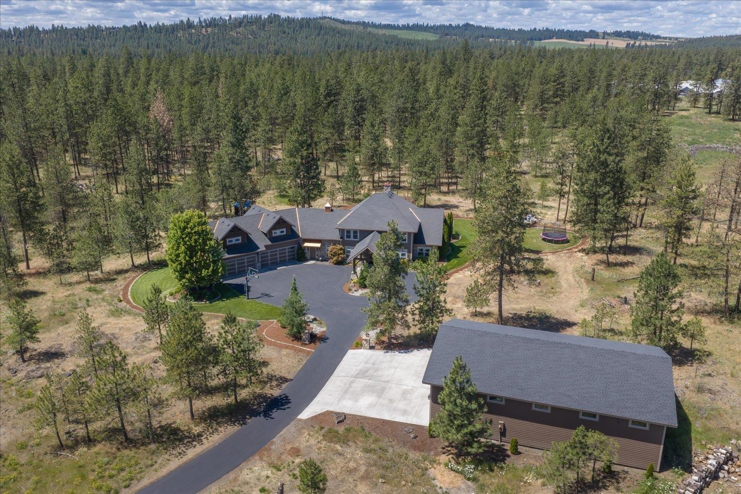 10308 Ridge Park Lane Cheney, WA 99004 - Photo 3 of 47