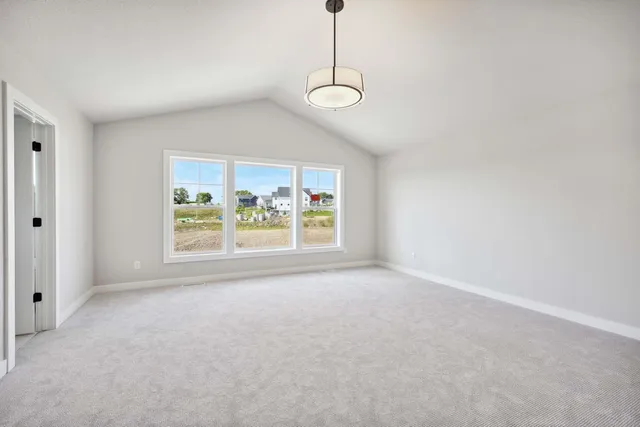 $997,335 | 5512 Vista Trail, Victoria, MN 55318