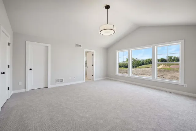 $997,335 | 5512 Vista Trail, Victoria, MN 55318