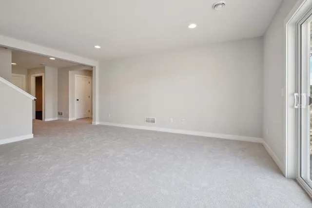 $997,335 | 5512 Vista Trail, Victoria, MN 55318