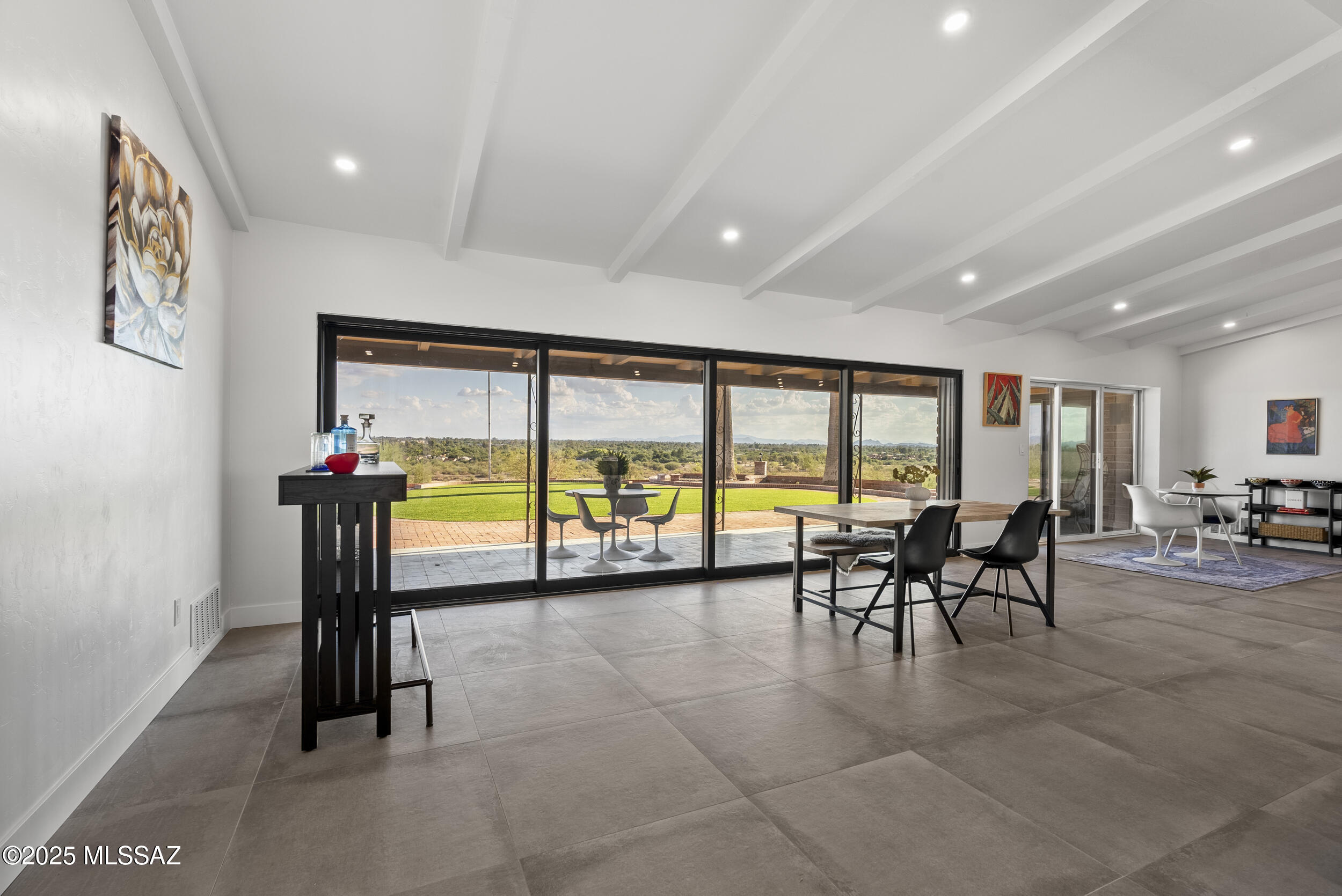 5240 East River House Road Tucson, AZ 85718 - Photo 21 of 49 Large great room