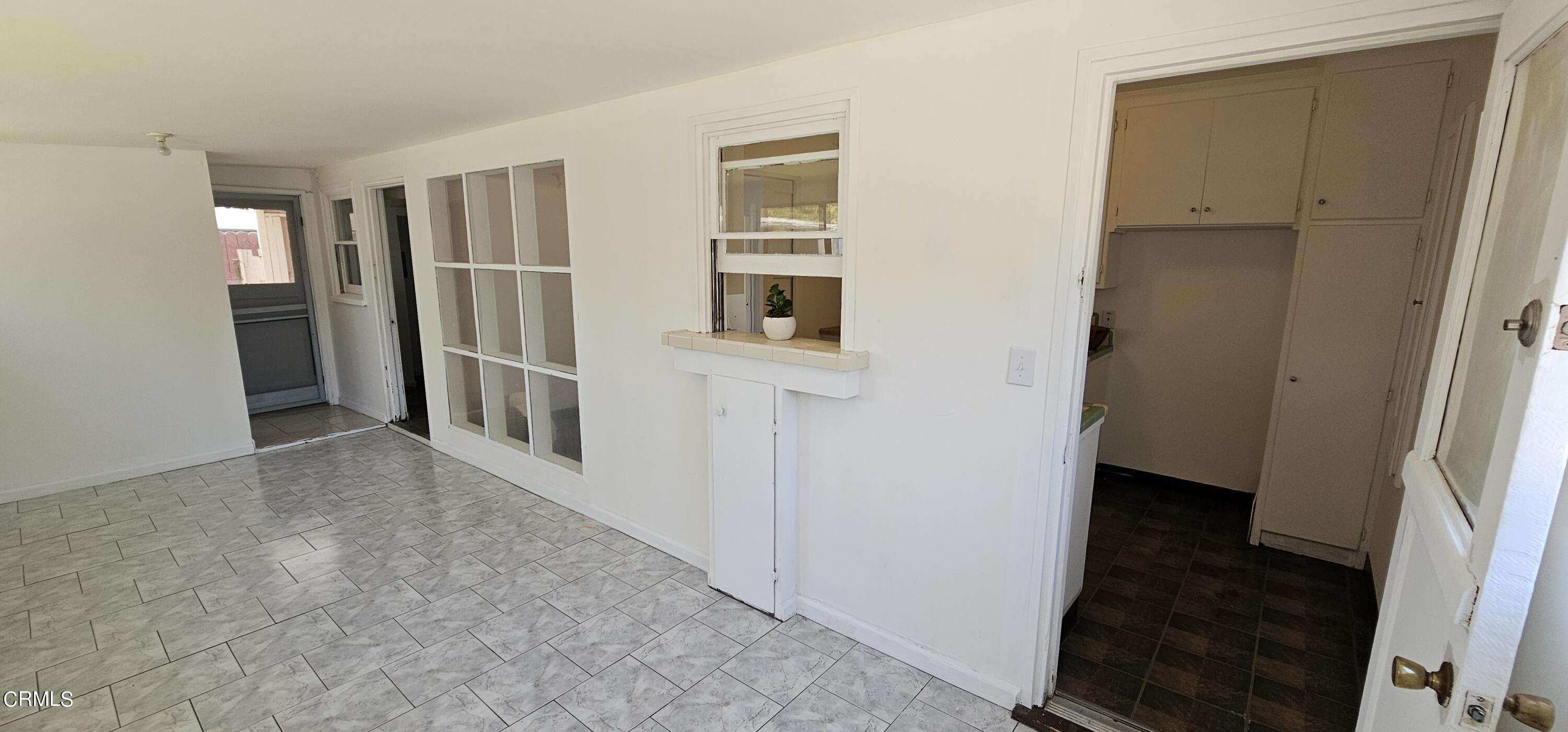 215 Thomas Avenue Oxnard, CA 93033 - Photo 12 of 18 a view of entryway with wooden floor