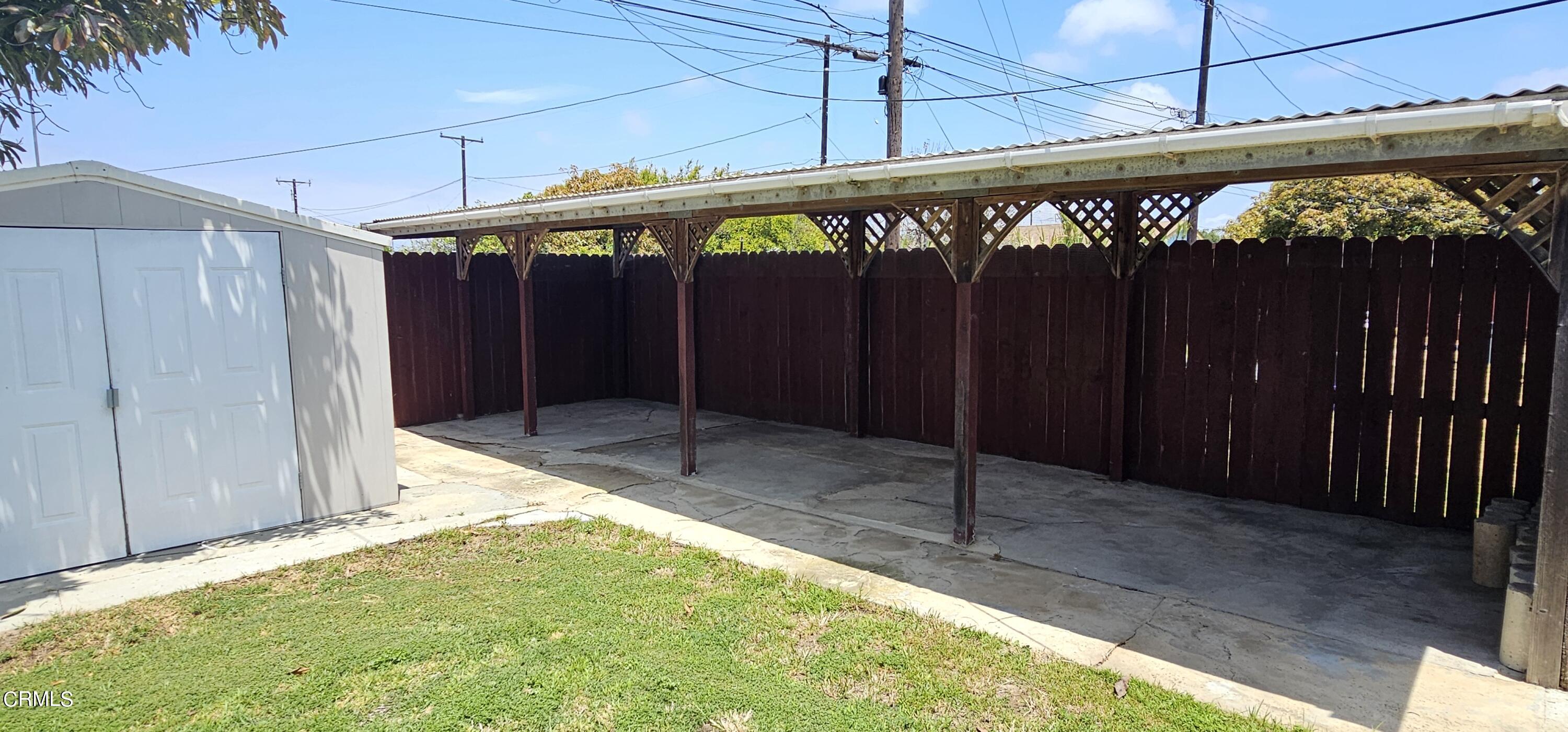 215 Thomas Avenue Oxnard, CA 93033 - Photo 16 of 18 a view of small pool