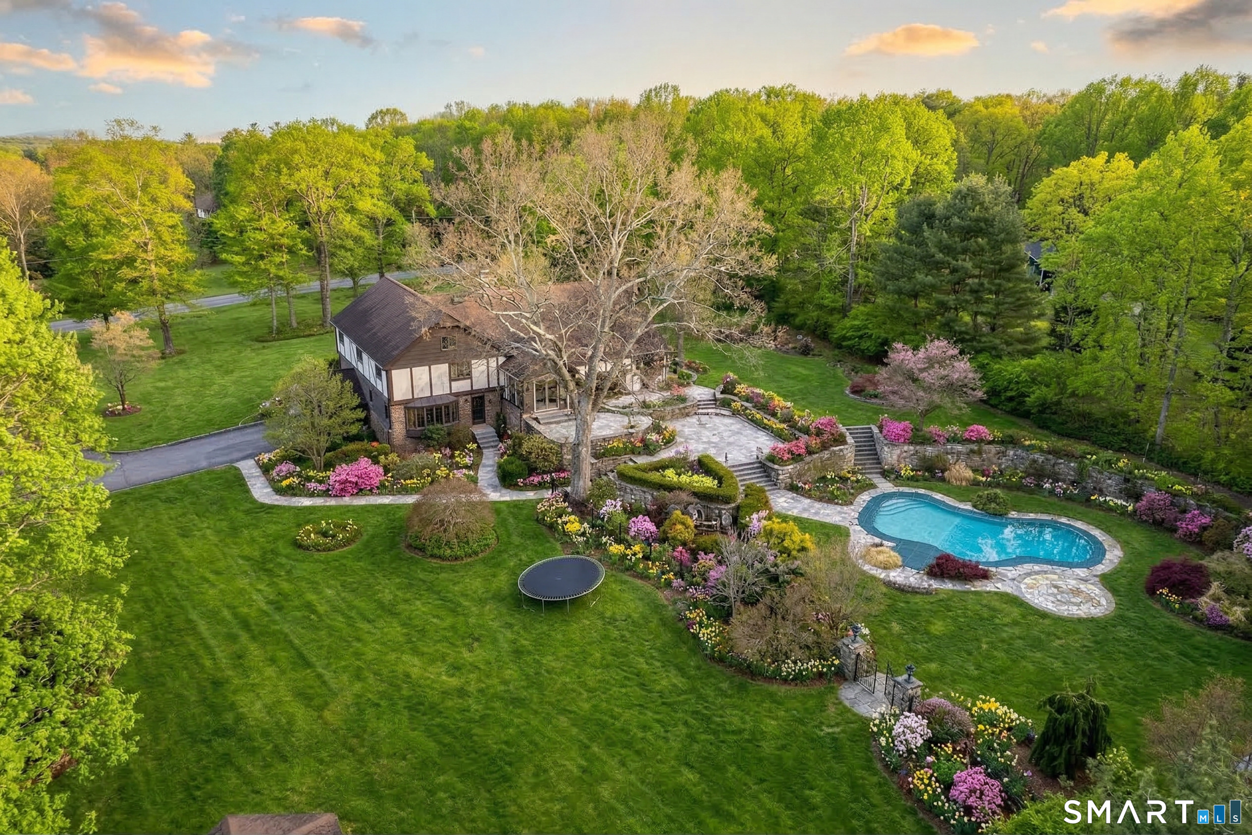 10 White Oak Farm Road Newtown, CT 06470 - Photo 32 of 47