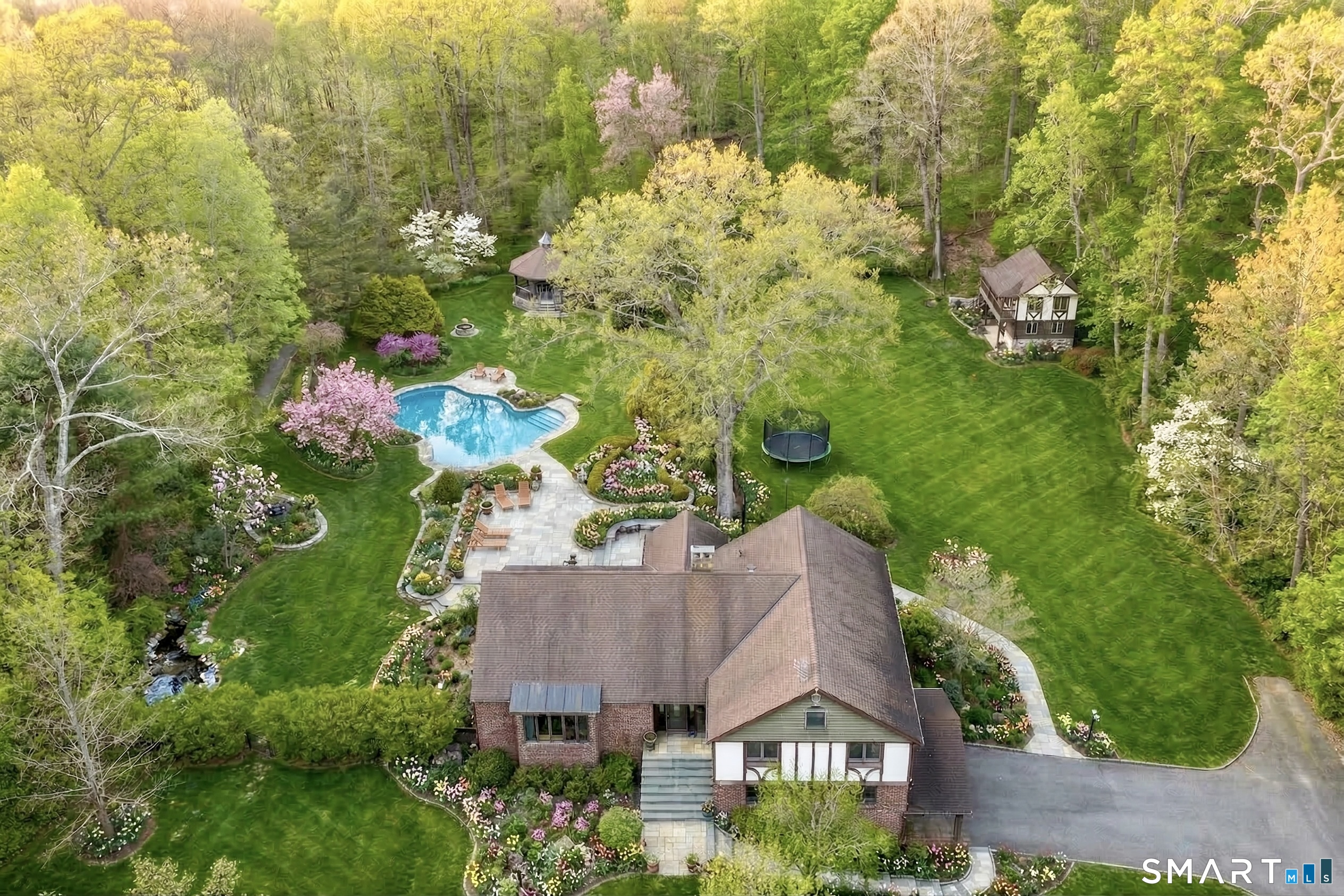 10 White Oak Farm Road Newtown, CT 06470 - Photo 34 of 47