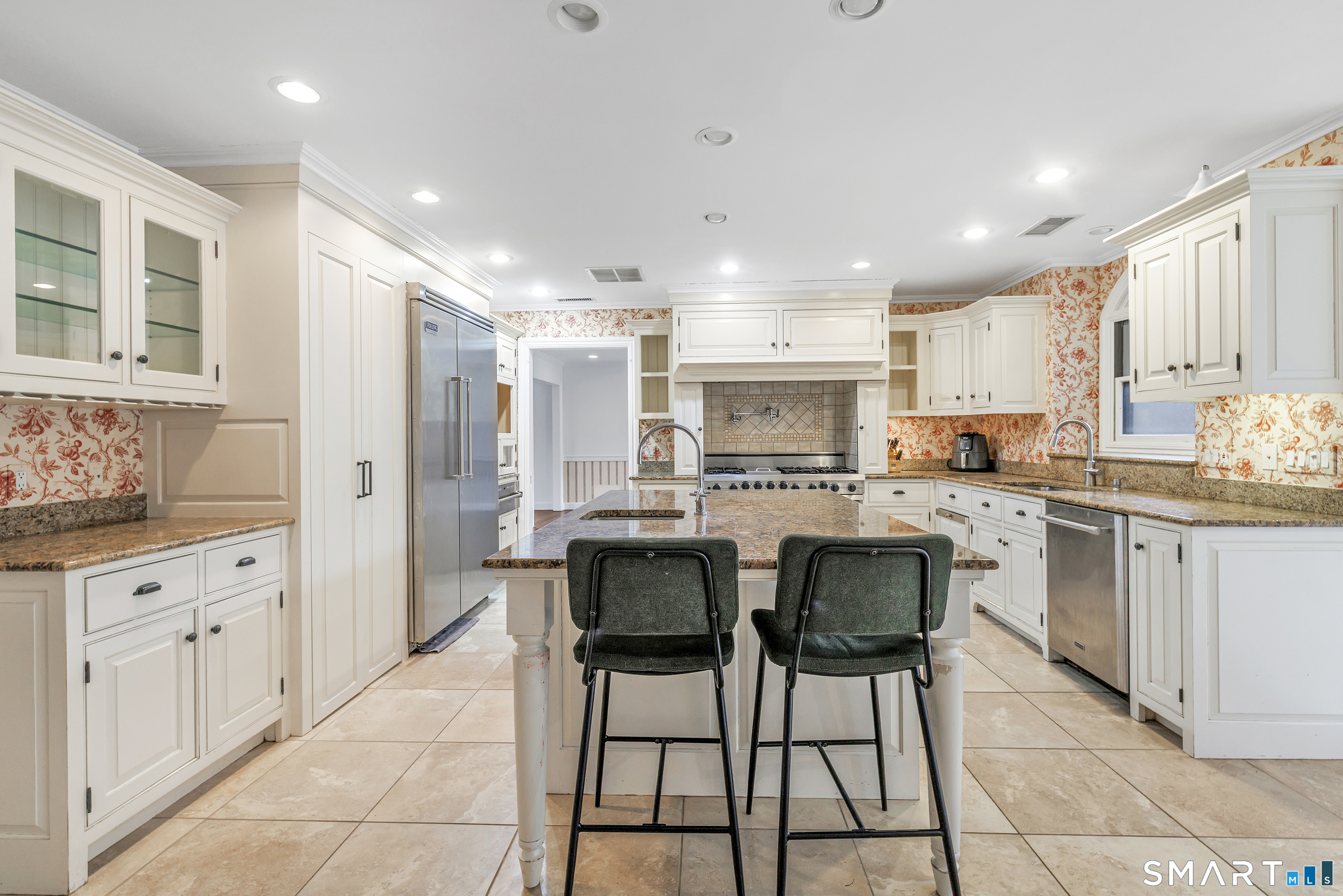 10 White Oak Farm Road Newtown, CT 06470 - Photo 7 of 47