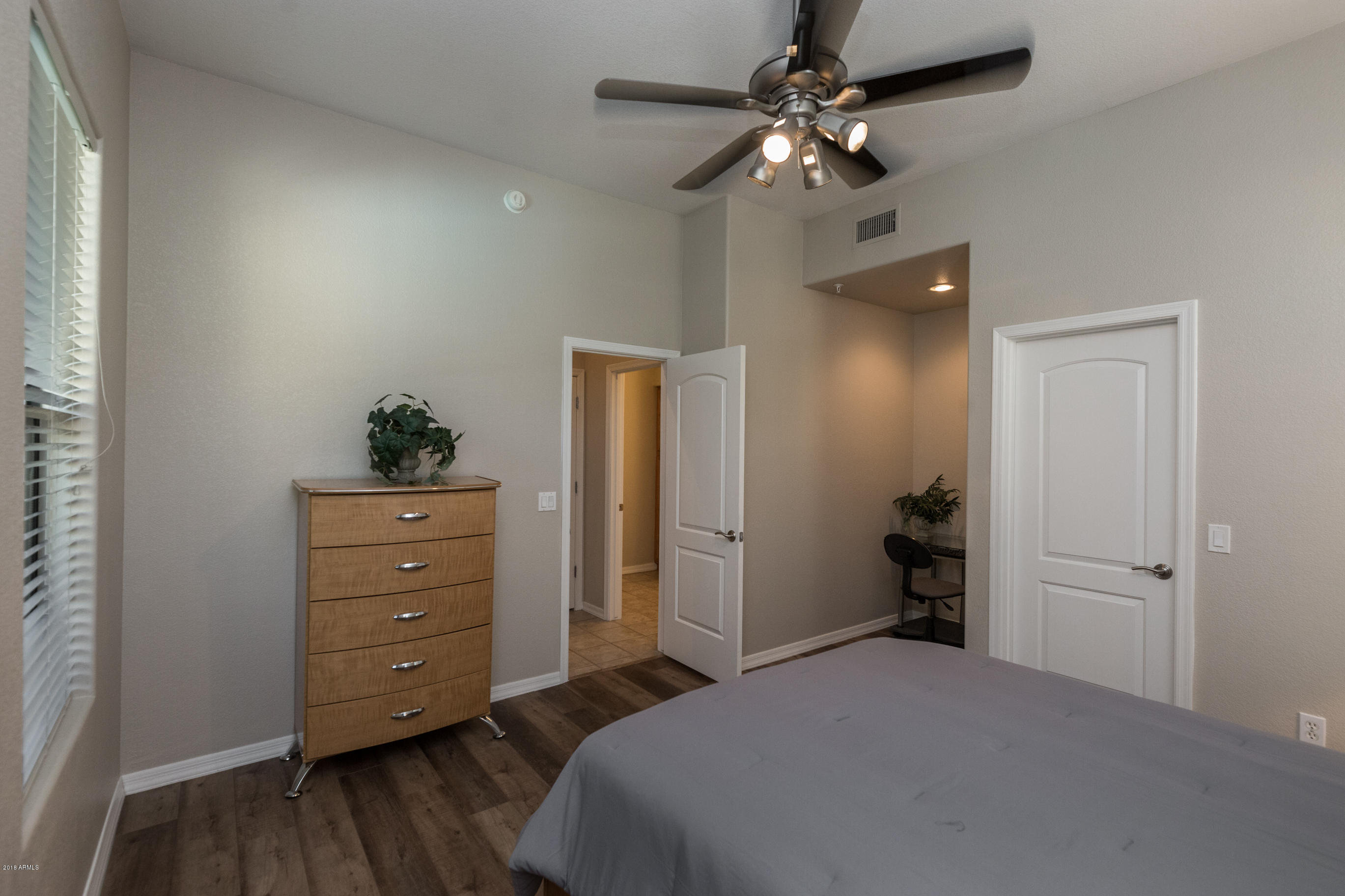 7027 North Scottsdale Road, Unit 223 Paradise Valley, AZ 85253 - Photo 12 of 27 Master Suite