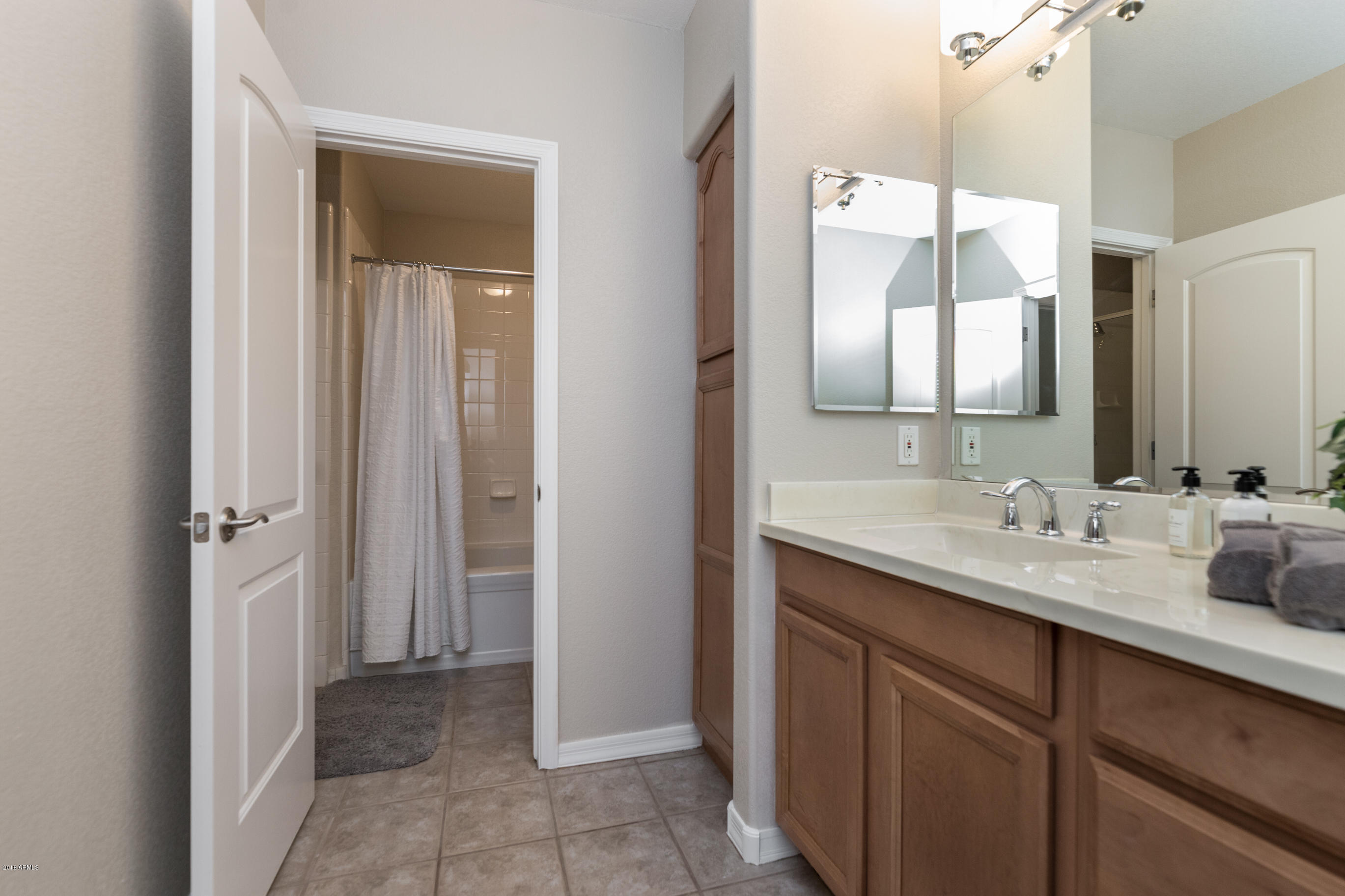 7027 North Scottsdale Road, Unit 223 Paradise Valley, AZ 85253 - Photo 14 of 27 Bathroom