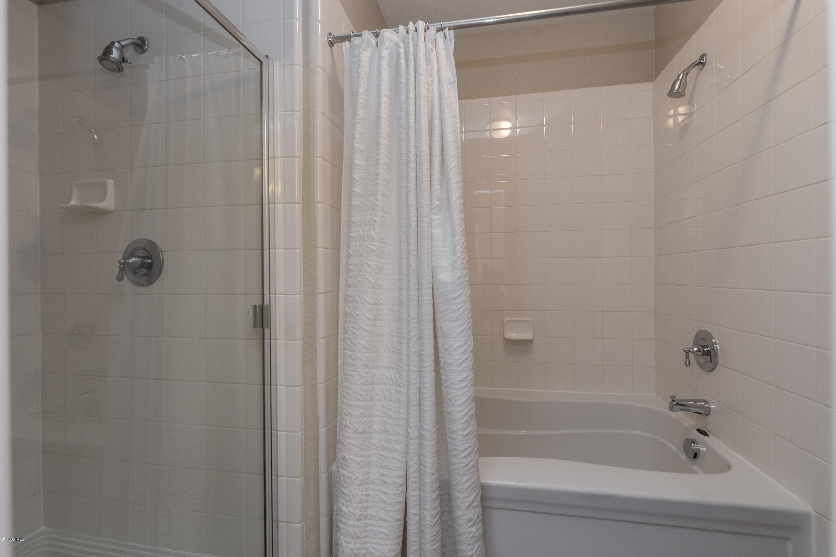 7027 North Scottsdale Road, Unit 223 Paradise Valley, AZ 85253 - Photo 15 of 27 Soaking Tub/Shower
