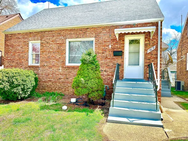 $234,000 | 18037 Ridgewood Avenue, Lansing, IL 60438