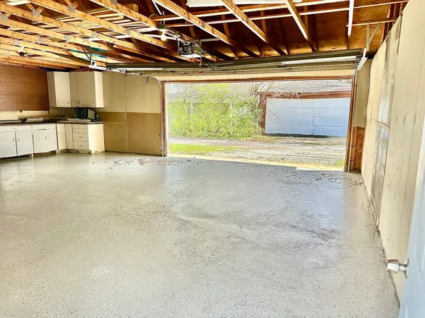 a view of a indoor garage