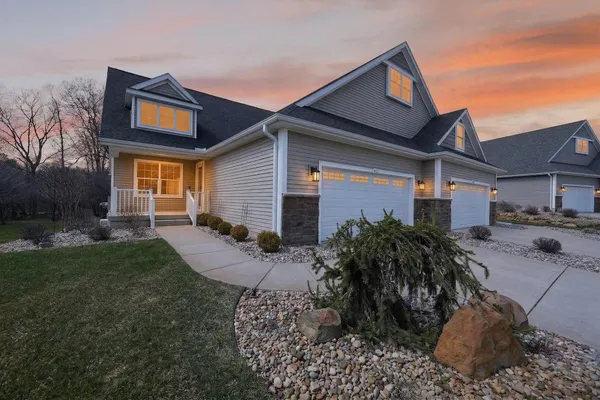 $384,900 | 4022 Stoneridge Drive, Jackson, MI 49203