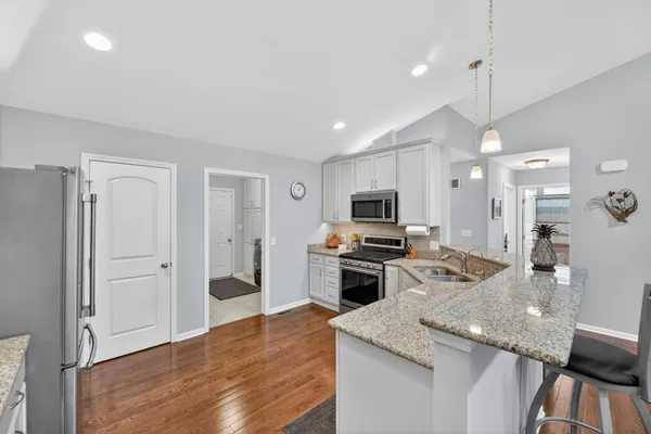 $384,900 | 4022 Stoneridge Drive, Jackson, MI 49203