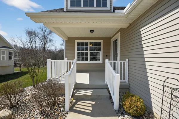 $384,900 | 4022 Stoneridge Drive, Jackson, MI 49203
