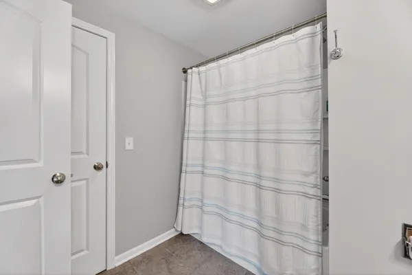 $384,900 | 4022 Stoneridge Drive, Jackson, MI 49203