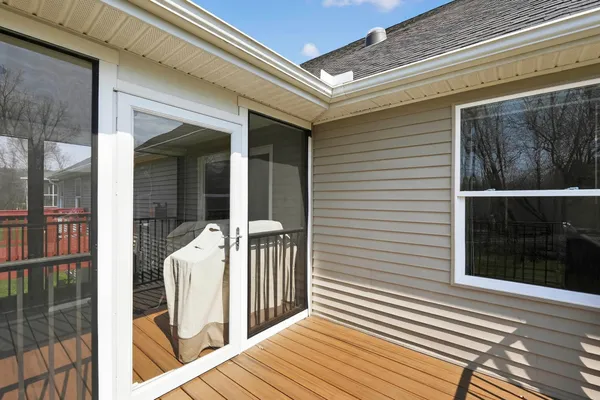 $384,900 | 4022 Stoneridge Drive, Jackson, MI 49203