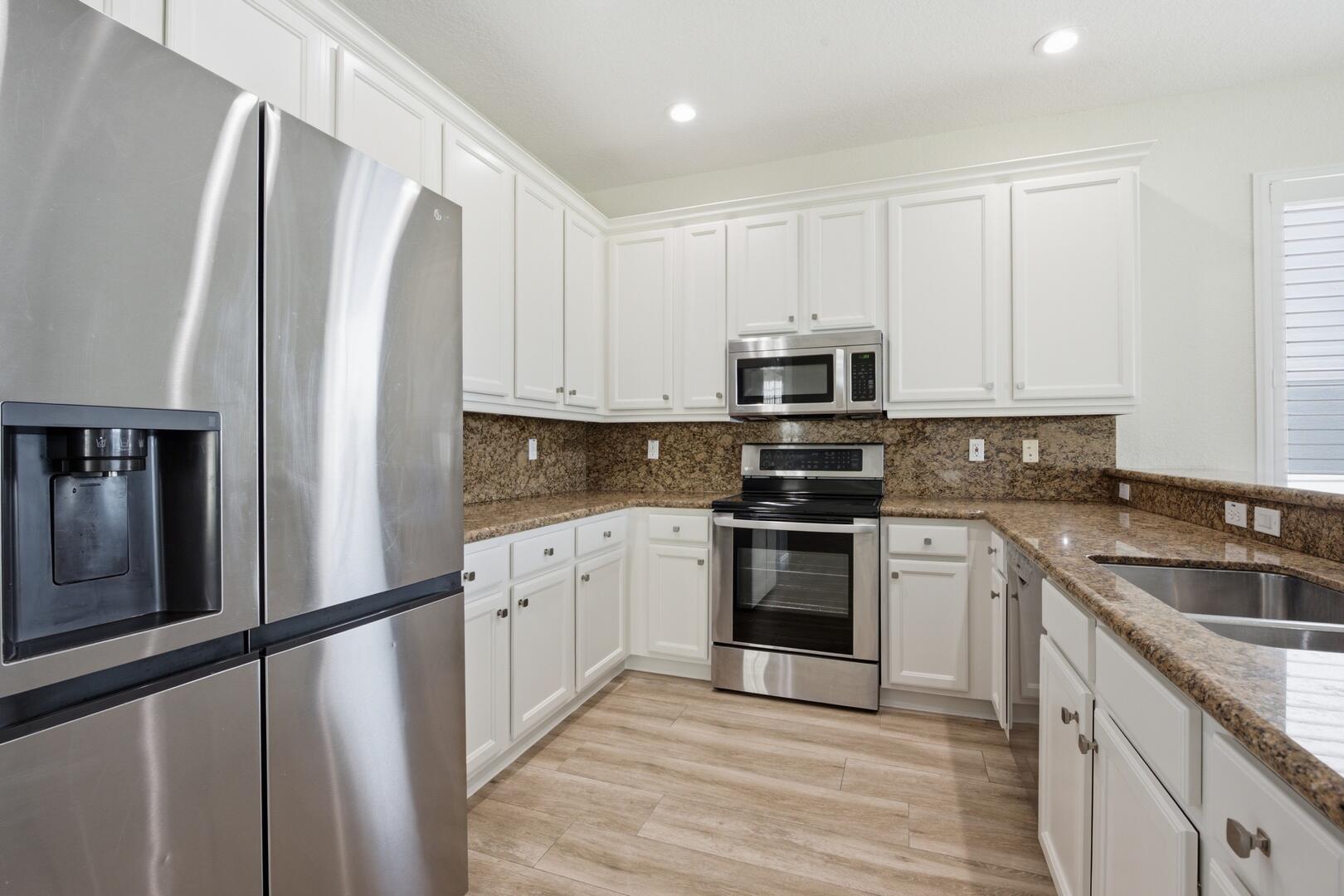 8895 Chestnut Ridge Way Boynton Beach, FL 33473 - Photo 8 of 63 Kitchen