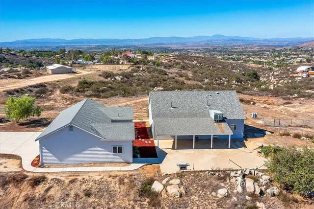 $989,000 | 39330 Gray Squirrel Road, Temecula, CA 92592