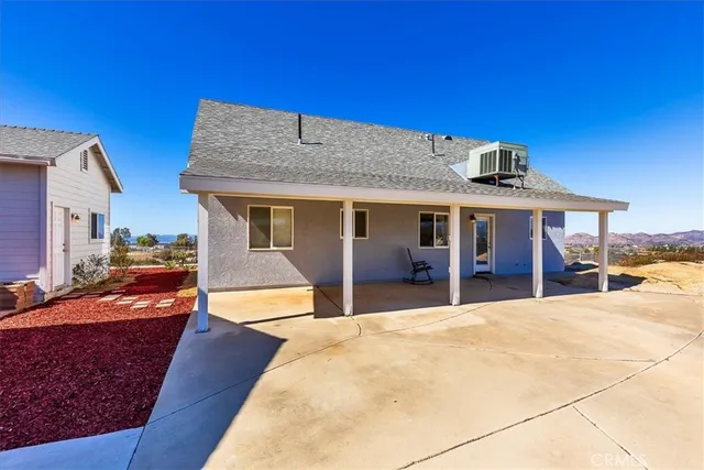 $989,000 | 39330 Gray Squirrel Road, Temecula, CA 92592