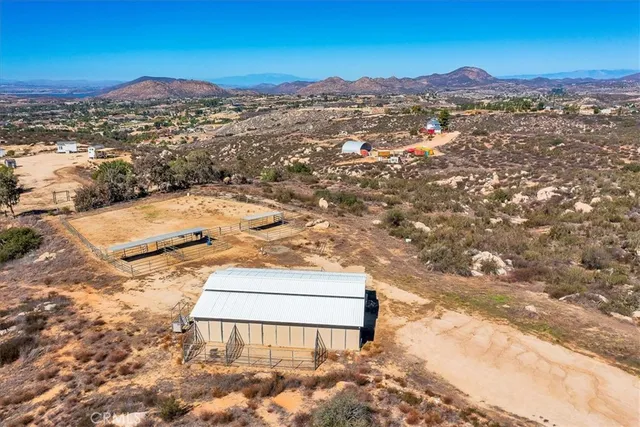 $989,000 | 39330 Gray Squirrel Road, Temecula, CA 92592