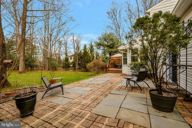 $1,200,000 | 12111 Holly Knoll Circle, Great Falls, VA 22066