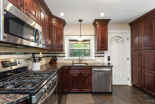 $278,900 | 4911 Onondaga Road, Onondaga, NY 13215