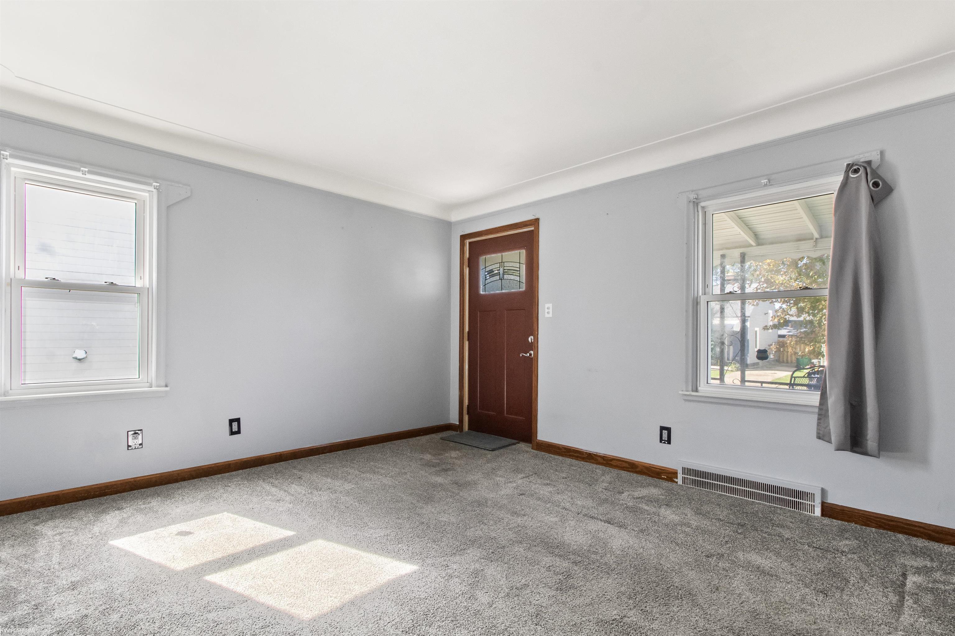 22062 Rausch Avenue Eastpointe, MI 48021 - Photo 9 of 23