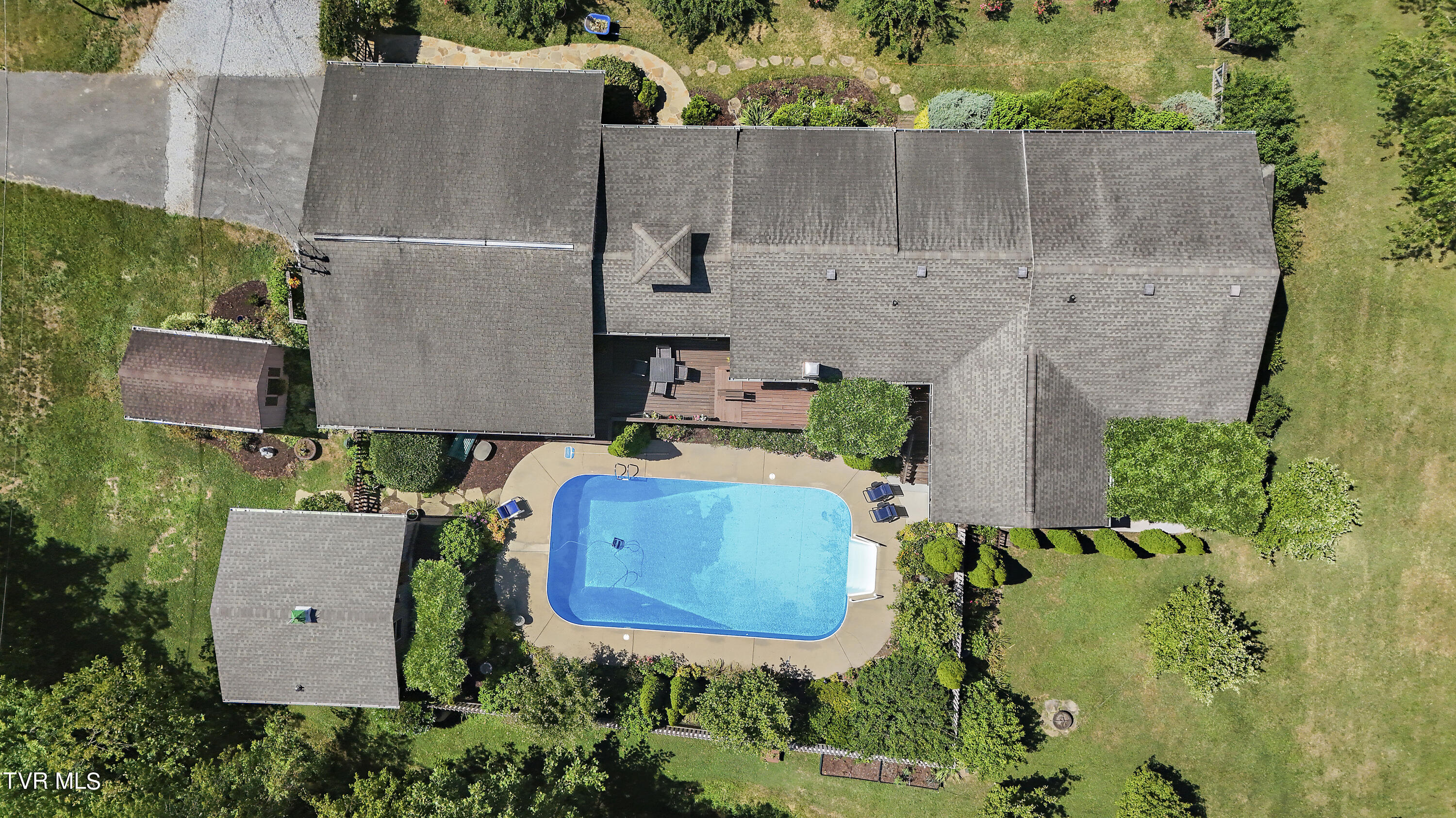 142 Jim Range Road Jonesborough, TN 37659 - Photo 95 of 99 DJI_20240701153831_0490_D_1