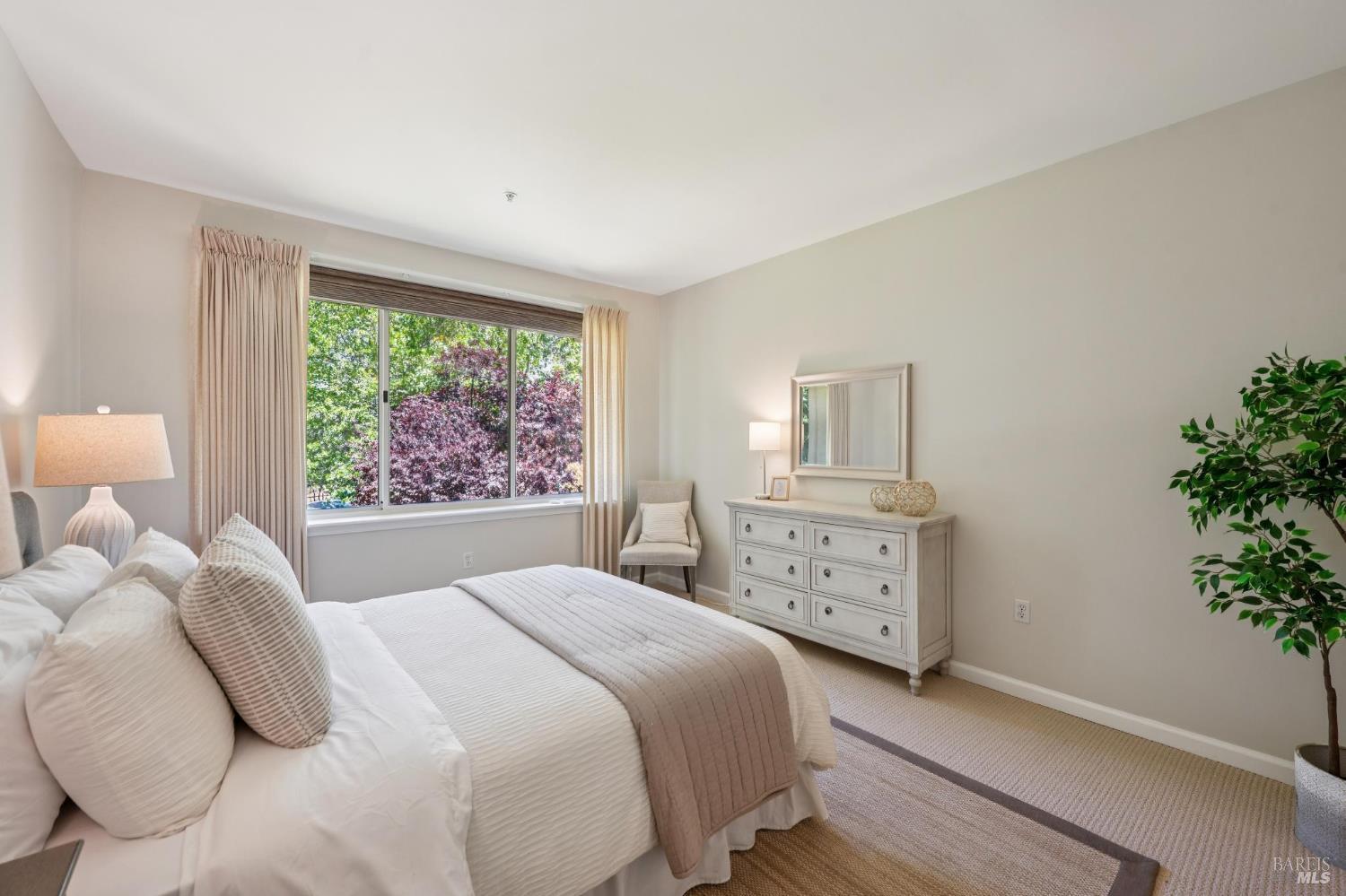 600 Deer Valley Road, Unit 1R San Rafael, CA 94903 - Photo 23 of 44