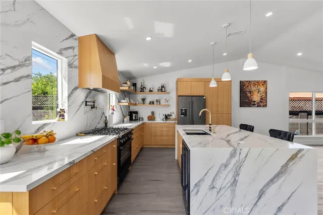 $1,050,000 | 2282 Brentwood Street, Simi Valley, CA 93063