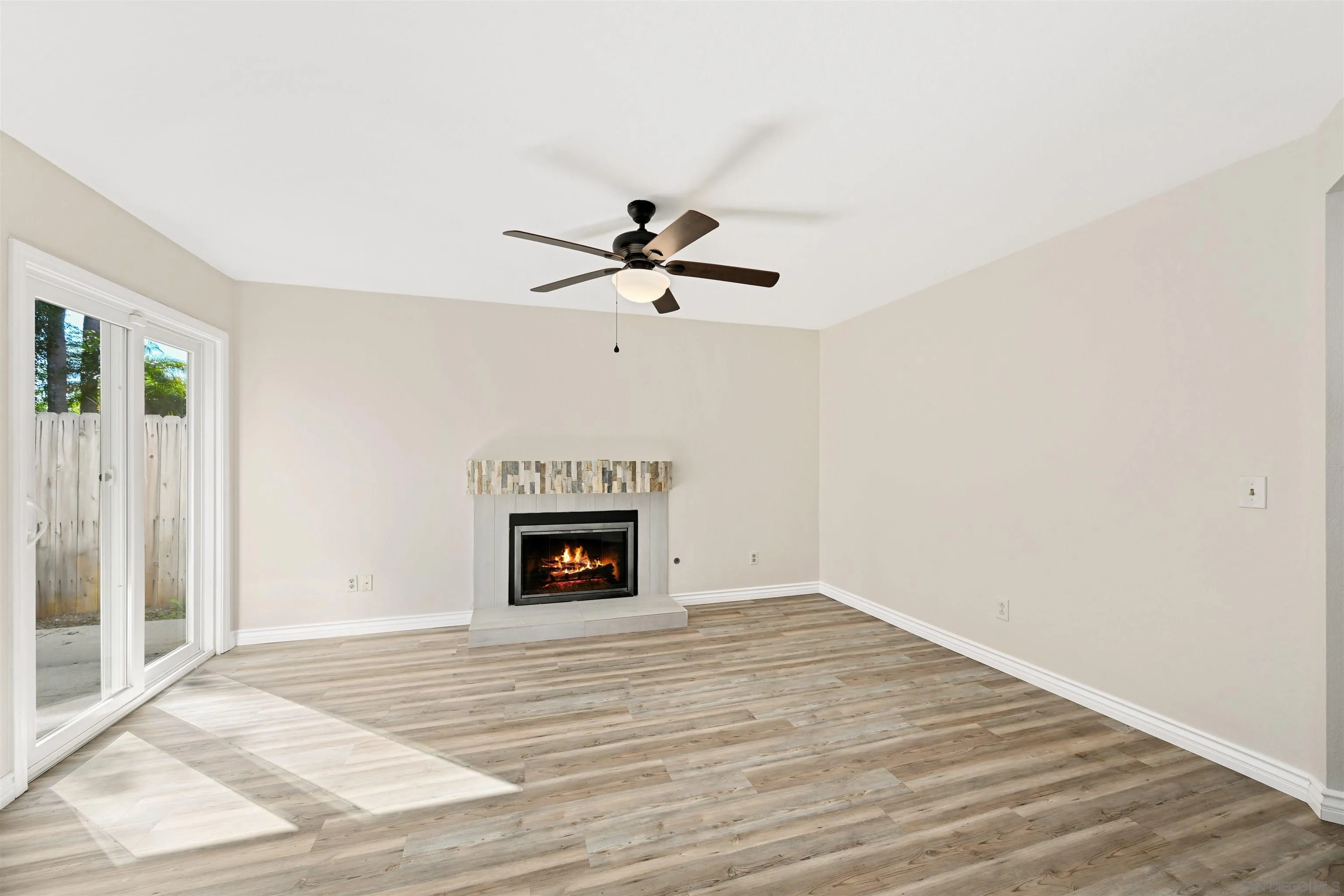 1749 Via Allena Oceanside, CA 92056 - Photo 4 of 22