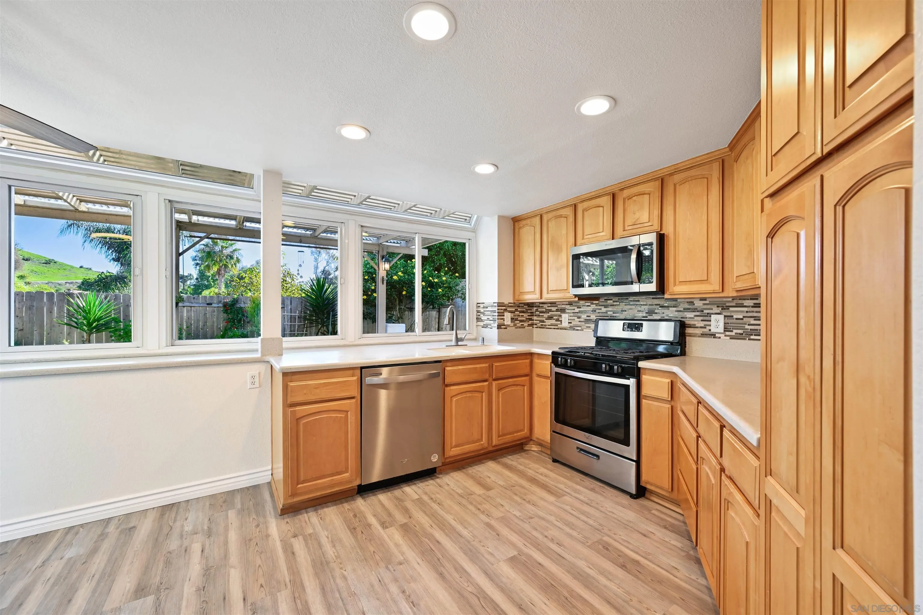 1749 Via Allena Oceanside, CA 92056 - Photo 7 of 22