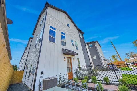 $580,000 | 929 Fisher Street, Unit F, Houston, TX 77018